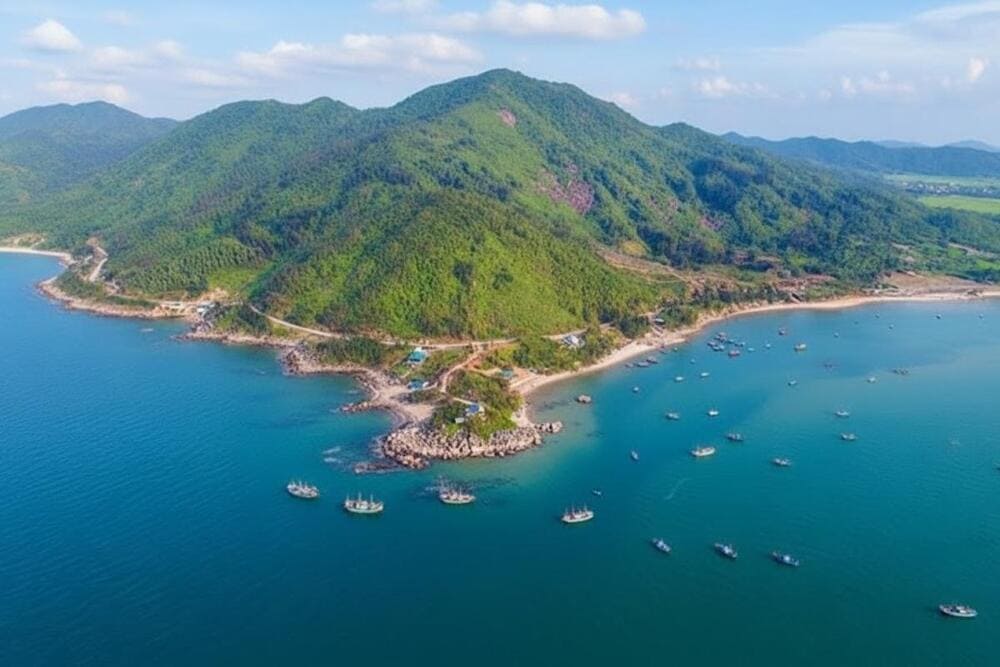 Tháng 5 đến tháng 7 là thời điểm lý tưởng để đi du lịch biển Thiên Cầm.